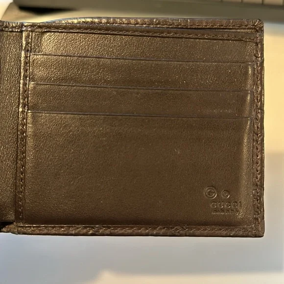 Gucci leather bifold wallet - Picture 4 of 7
